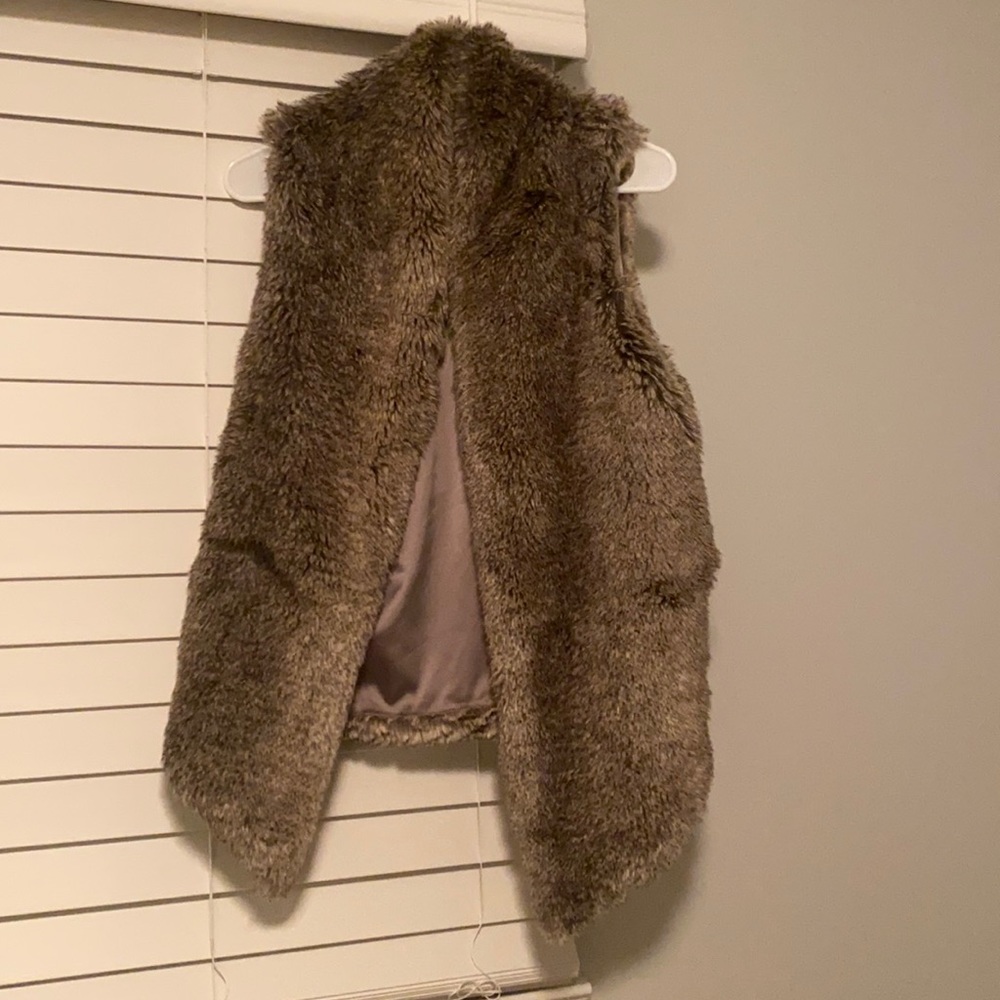 Fur vest
